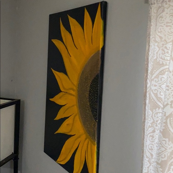 Sunflower lover - Picture 3 of 3